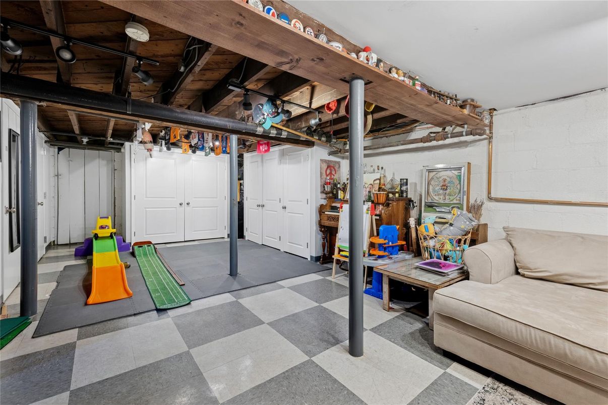Interior, Wooden Beams