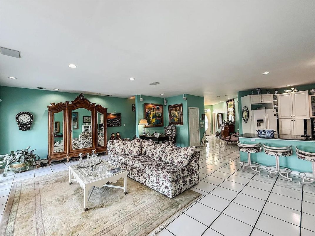 Interior, Living room, Recessed Lighting