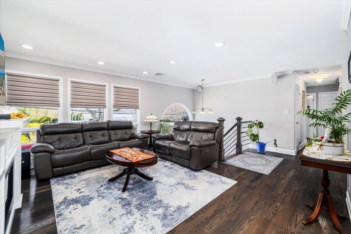 Fireplace, Interior, Living room, Pendant Lights, Recessed Lighting, Wood Texture Flooring