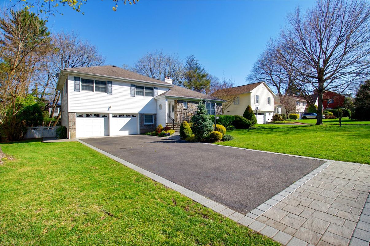 Attached, Backyard, Exterior, Facade, Split Level