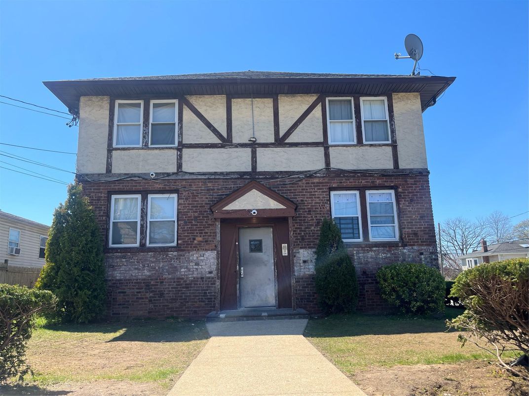 Exterior, Facade, Brick Facade, Tudor Revival