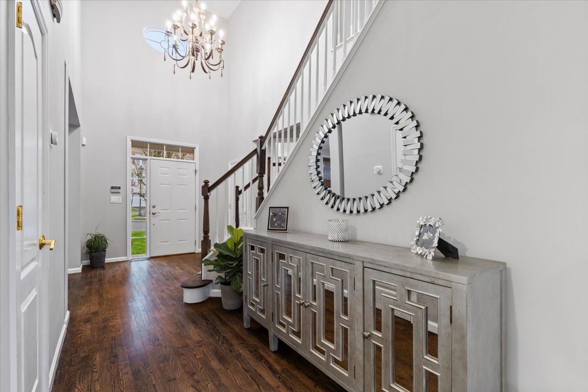 Chandelier, Interior, Wood Texture Flooring