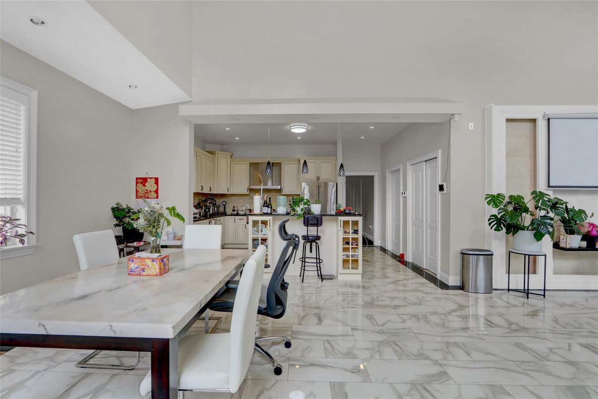 Dining room, Interior, Kitchen, Marble, Recessed Lighting