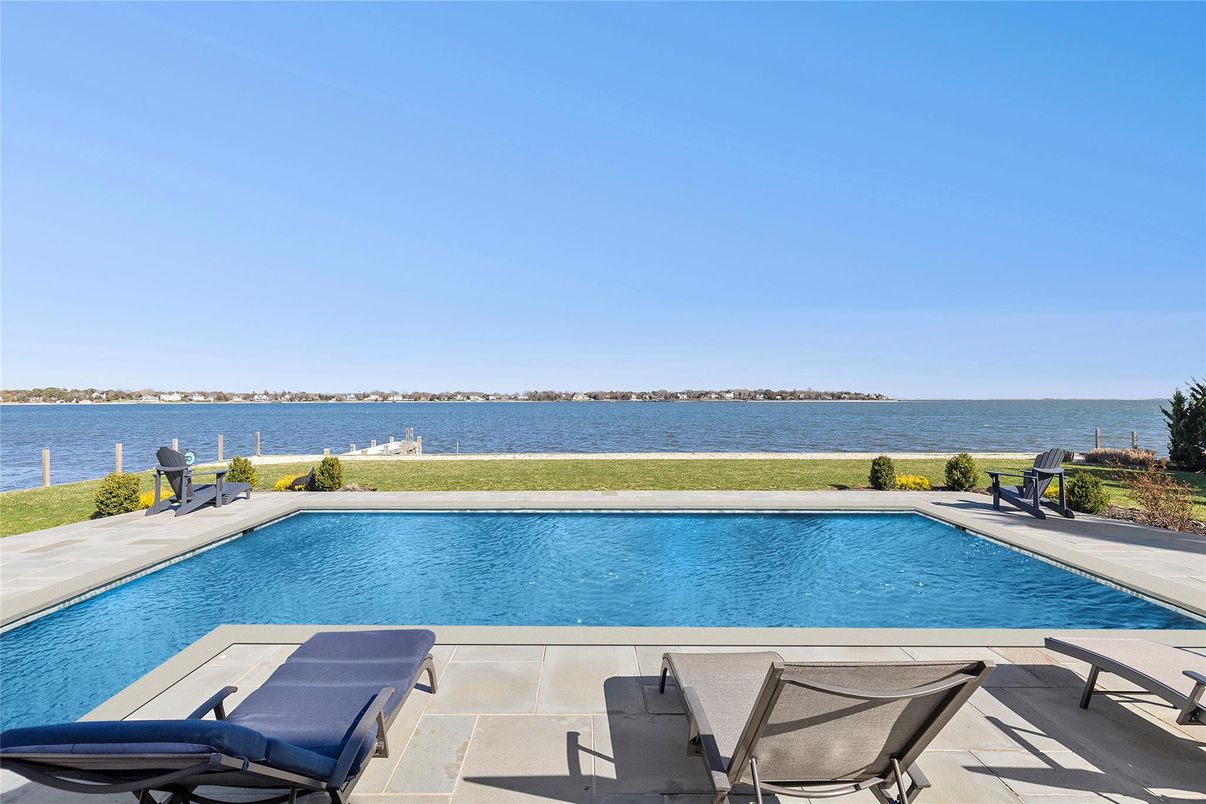 Exterior, Lake, Pool, Water