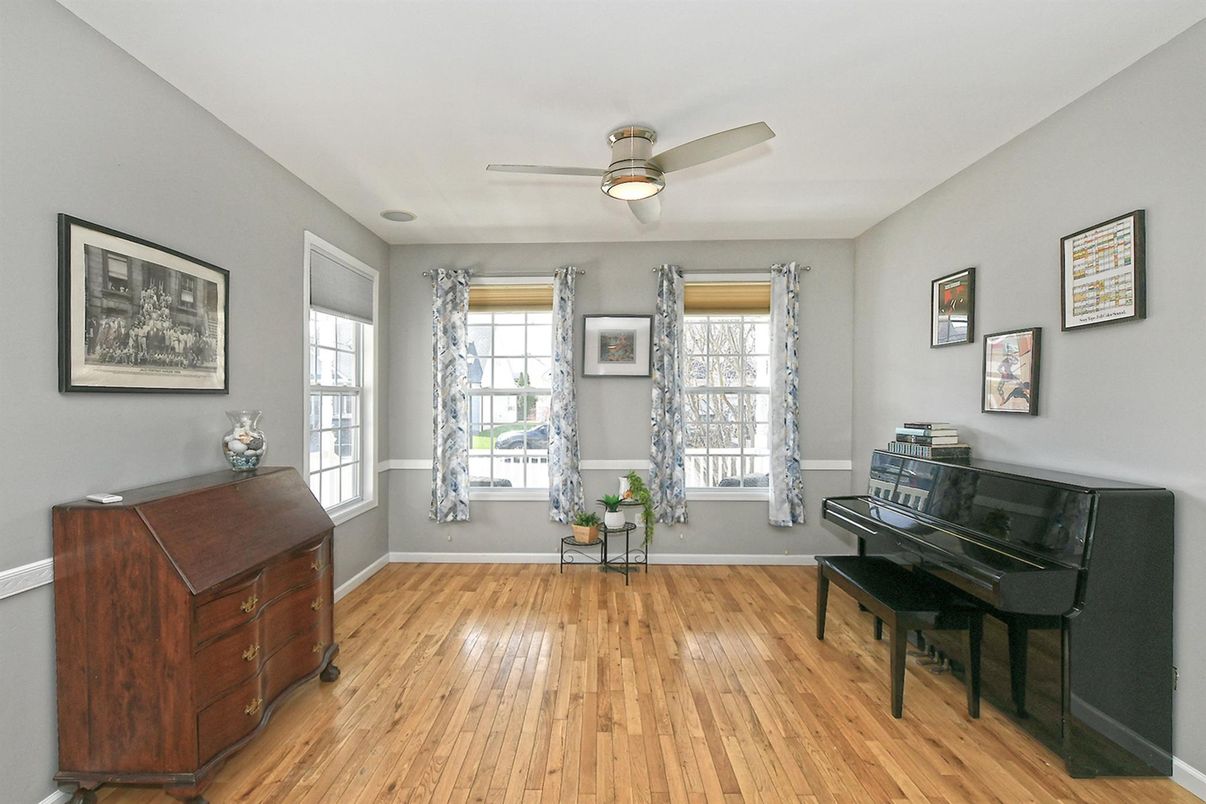 Interior, Piano, Wood Texture Flooring