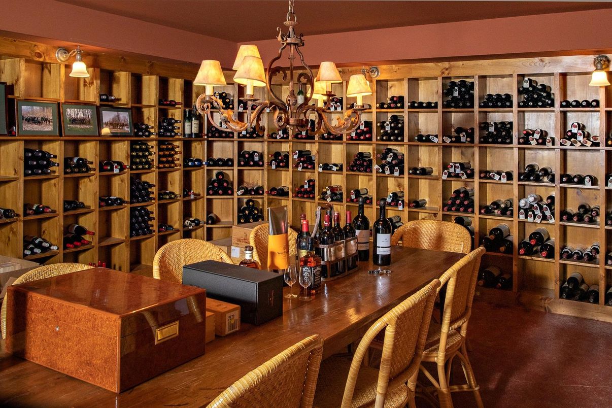 Chandelier, Interior, Wine Storage, Wood Texture Flooring