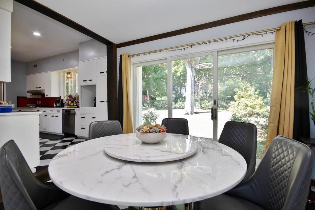 Dining room, Interior, Kitchen, Recessed Lighting