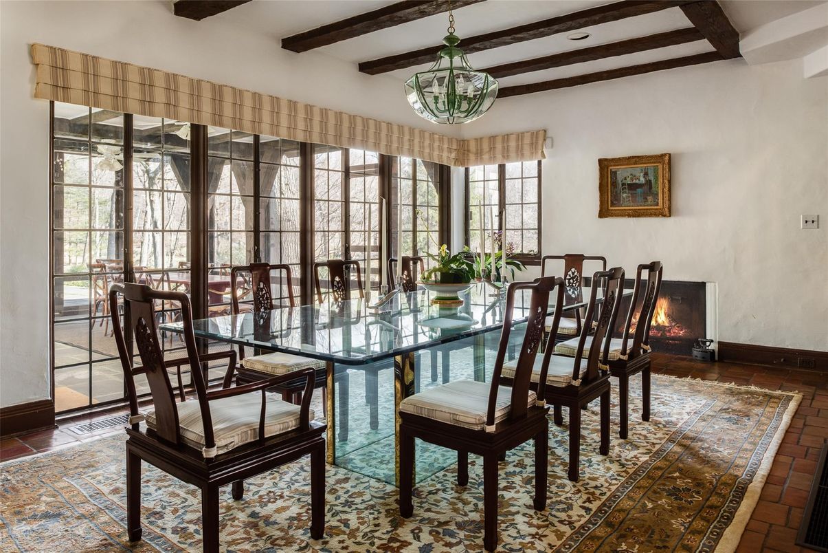 Dining room, Interior, Recessed Lighting, Wooden Beams