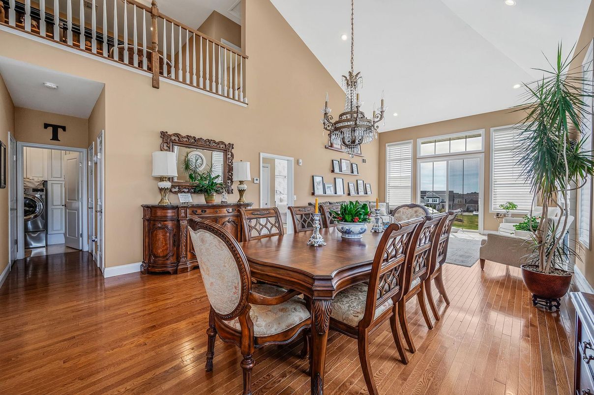 Chandelier, Dining room, Interior, Recessed Lighting, Wood Texture Flooring