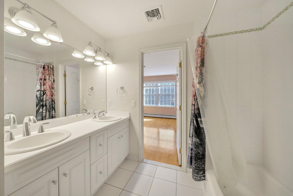 Bathroom, Dual Sink Vanities, Interior, Wood Texture Flooring