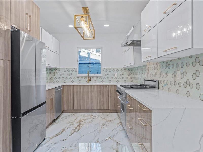 Interior, Kitchen, Marble, Recessed Lighting, Stainless Steel Appliances