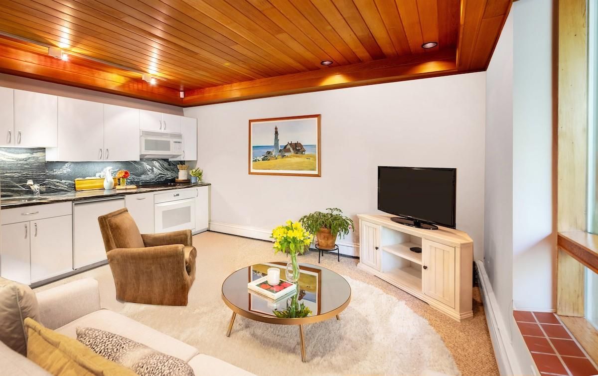 Interior, Kitchen, Living room, Recessed Lighting, Wooden Ceilings