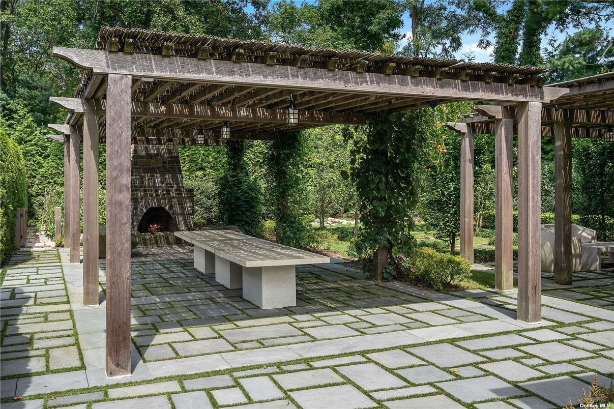 Exterior, Fireplace