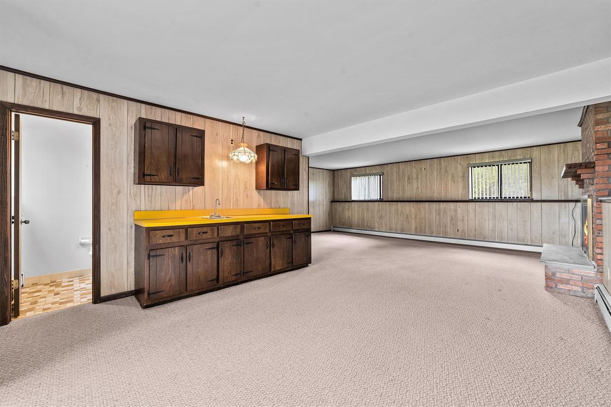 Interior, Pendant Lights, Wooden Walls