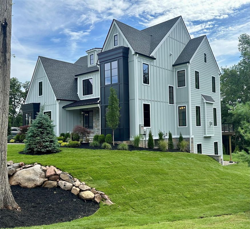 Backyard, Exterior, Facade, Farmhouse