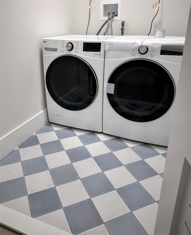 Interior, Washer