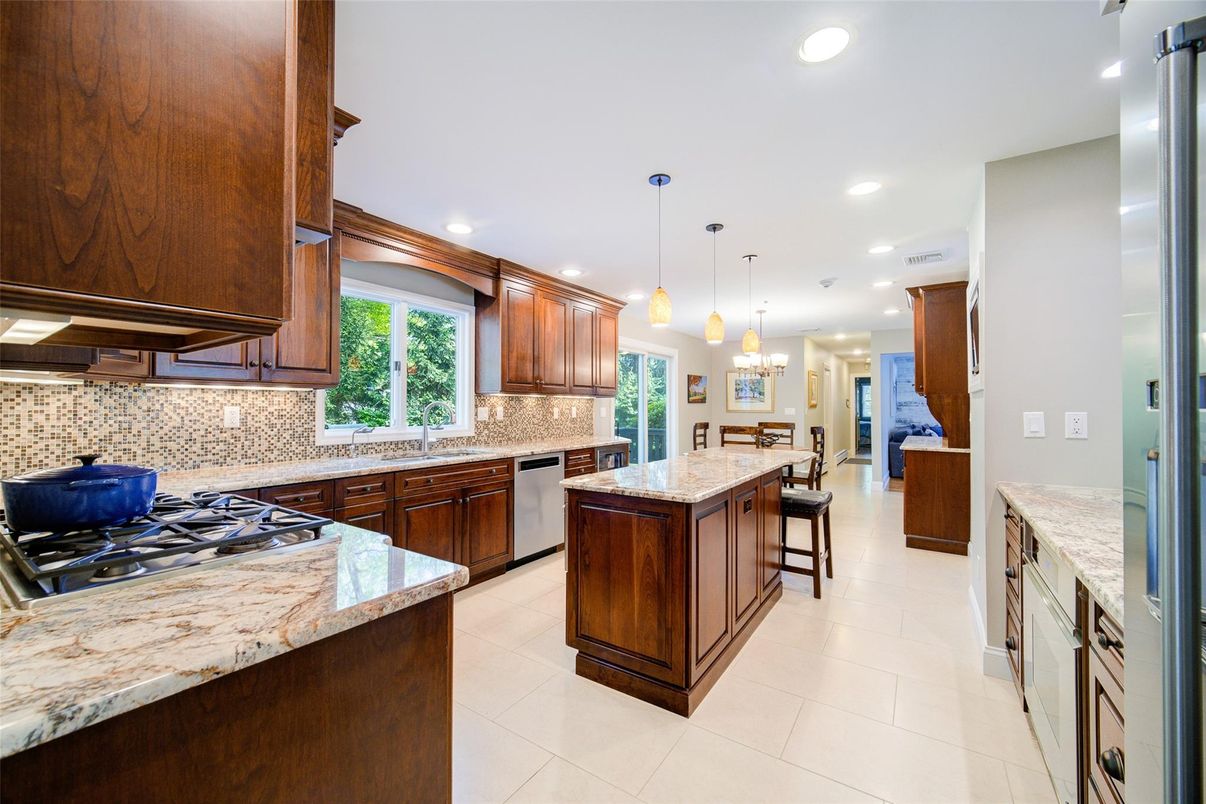 Interior, Kitchen, Pendant Lights, Recessed Lighting, Stainless Steel Appliances