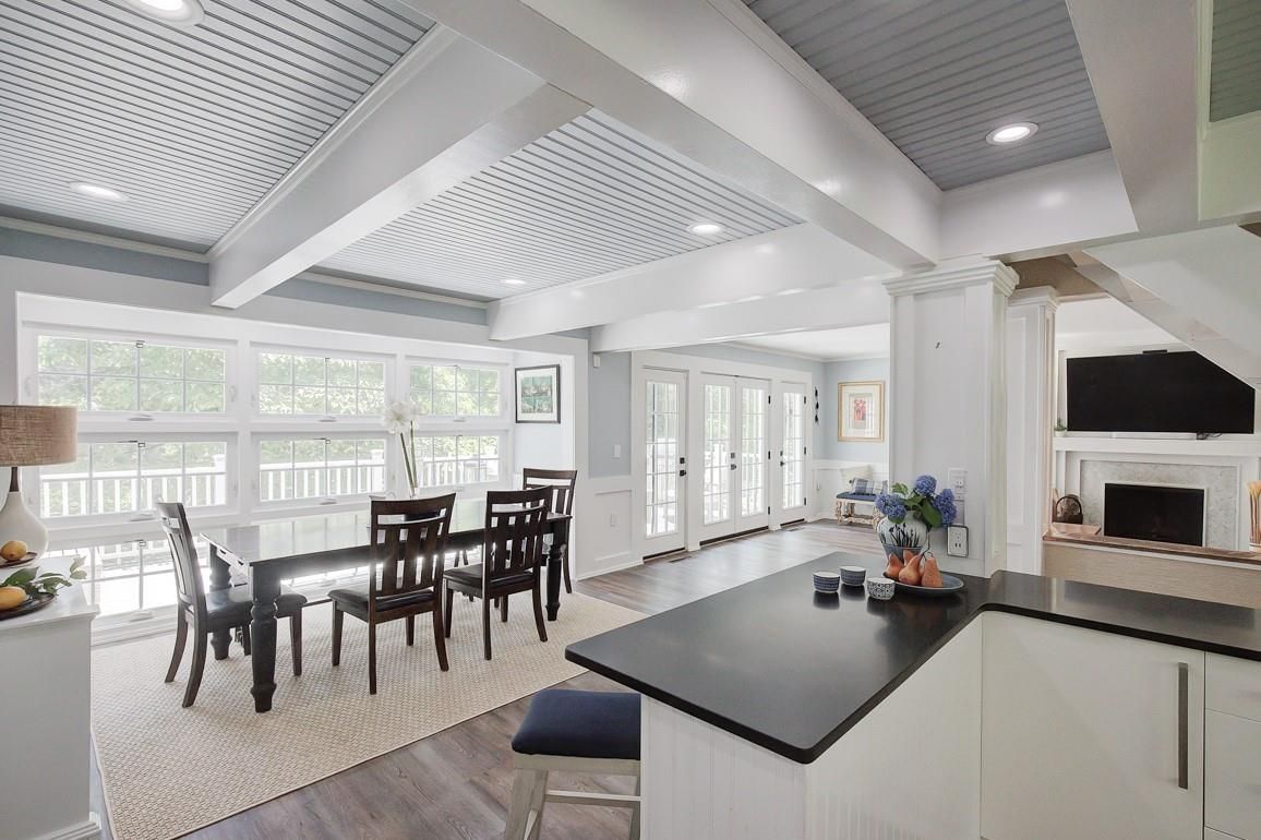 Dining room, Fireplace, Interior, Recessed Lighting, Wood Texture Flooring