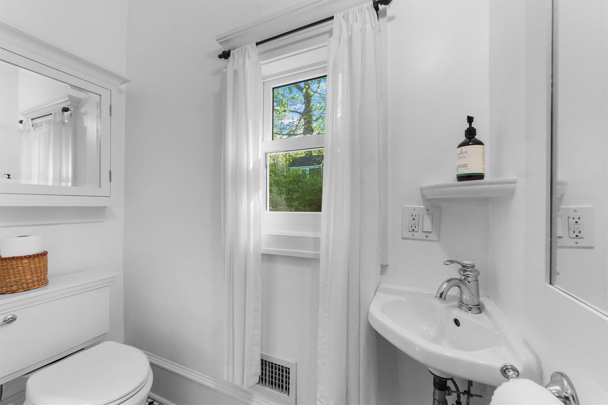 DE Listing image placeholder