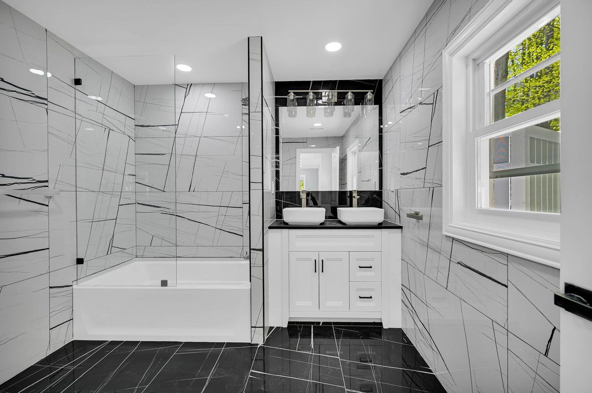 Bathroom, Interior, Marble Walls, Recessed Lighting