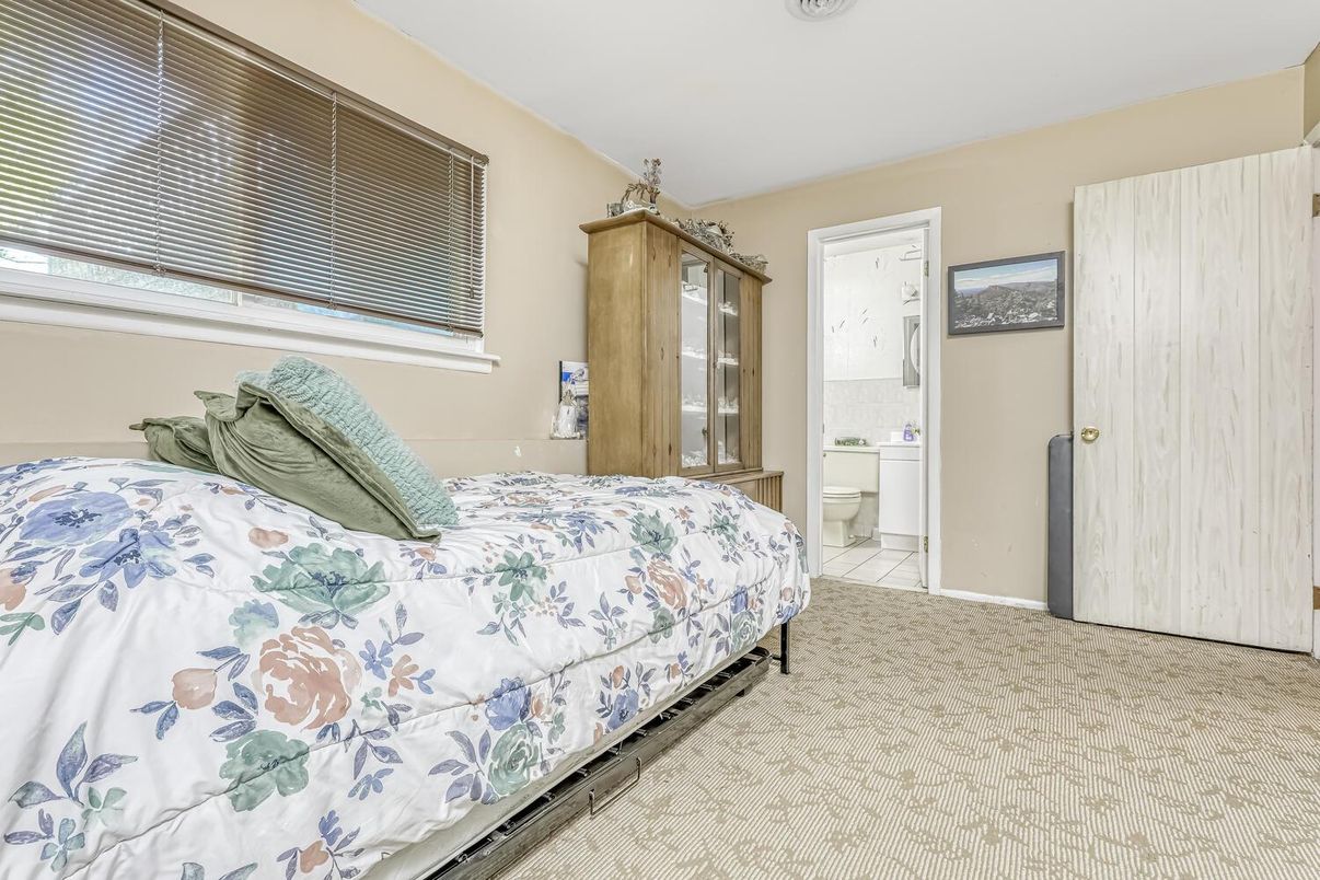 Bathroom, Bedroom, Interior