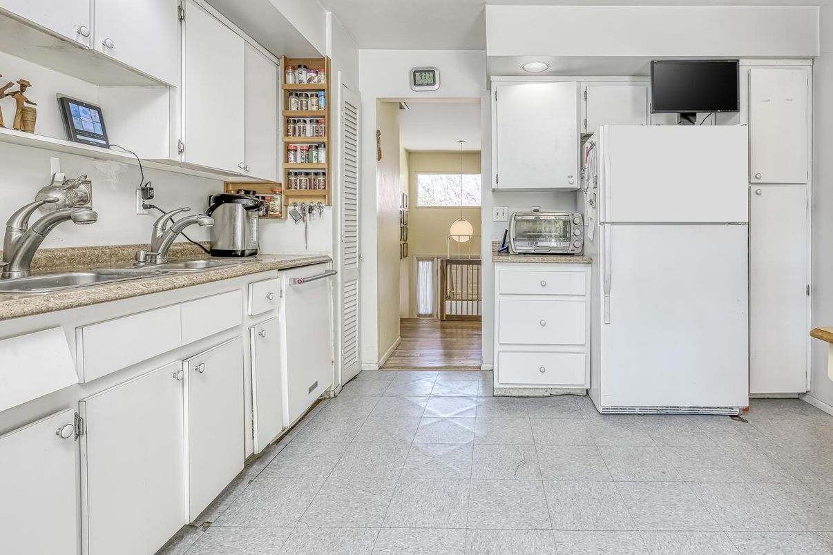 Interior, Kitchen, Pendant Lights