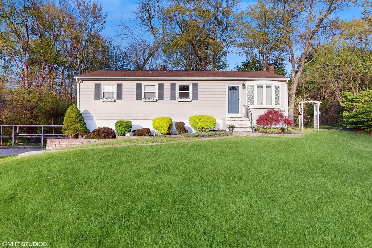 Backyard, Exterior, Facade, Cape Cod