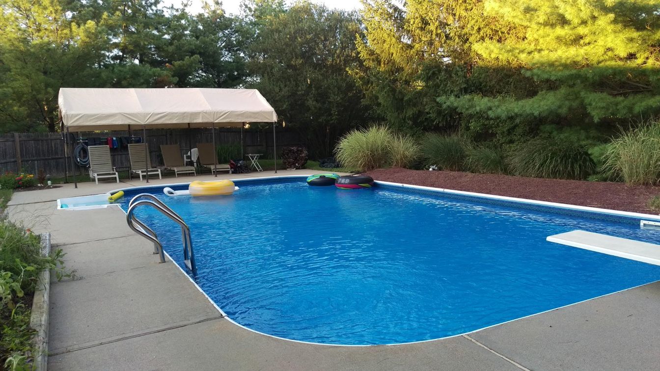 Exterior, Pool