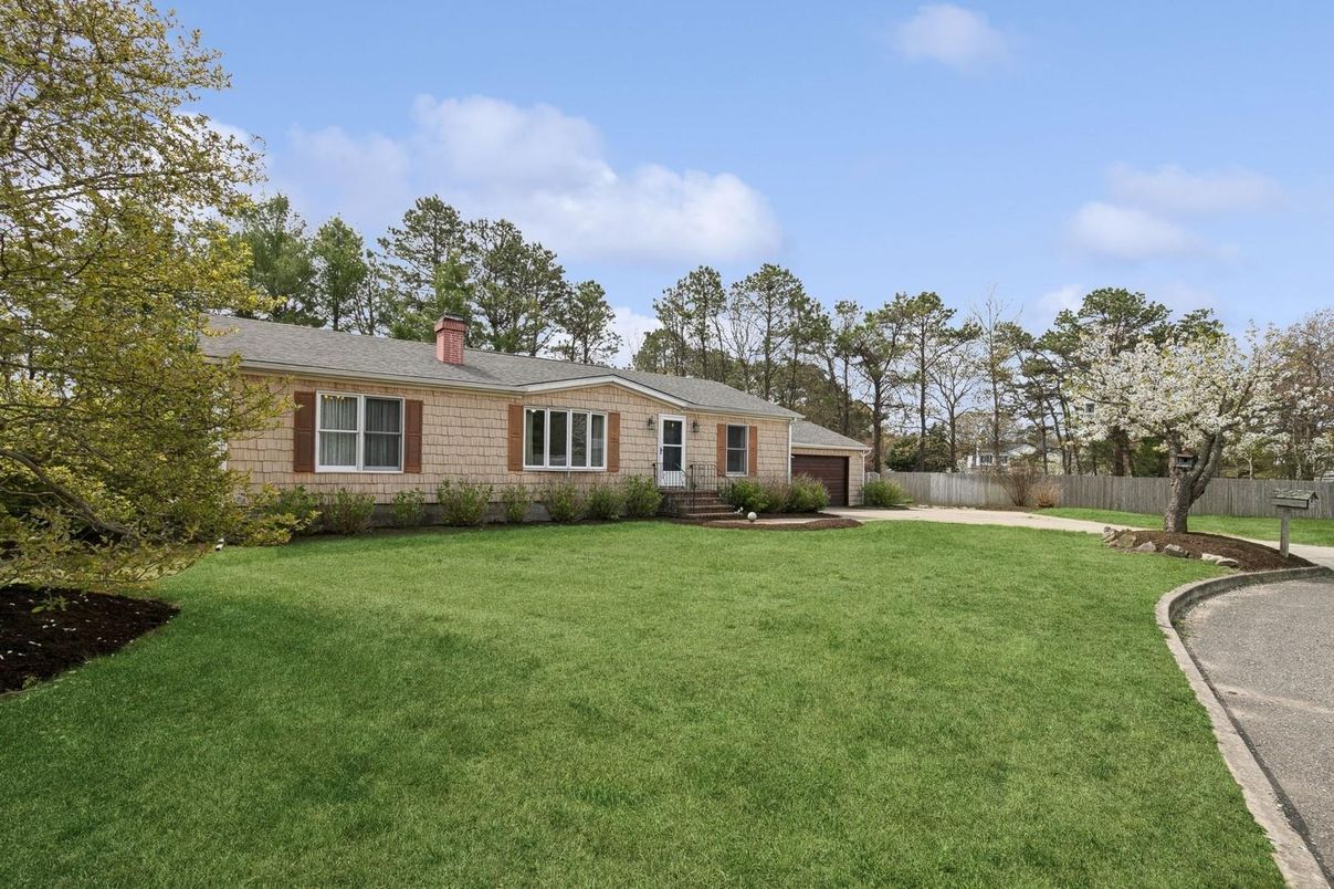 Attached, Backyard, Exterior, Facade, Brick Facade, Cape Cod
