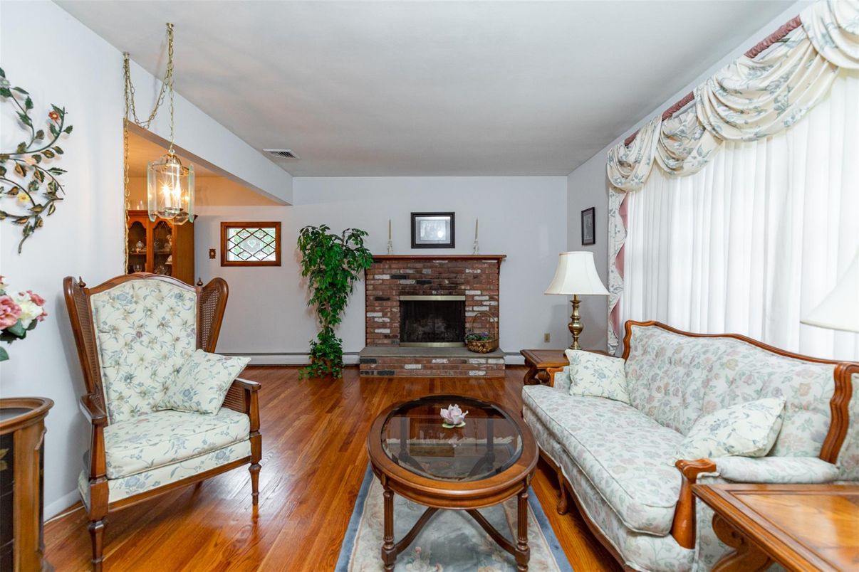 Dining room, Fireplace, Interior, Living room, Pendant Lights, Wood Texture Flooring