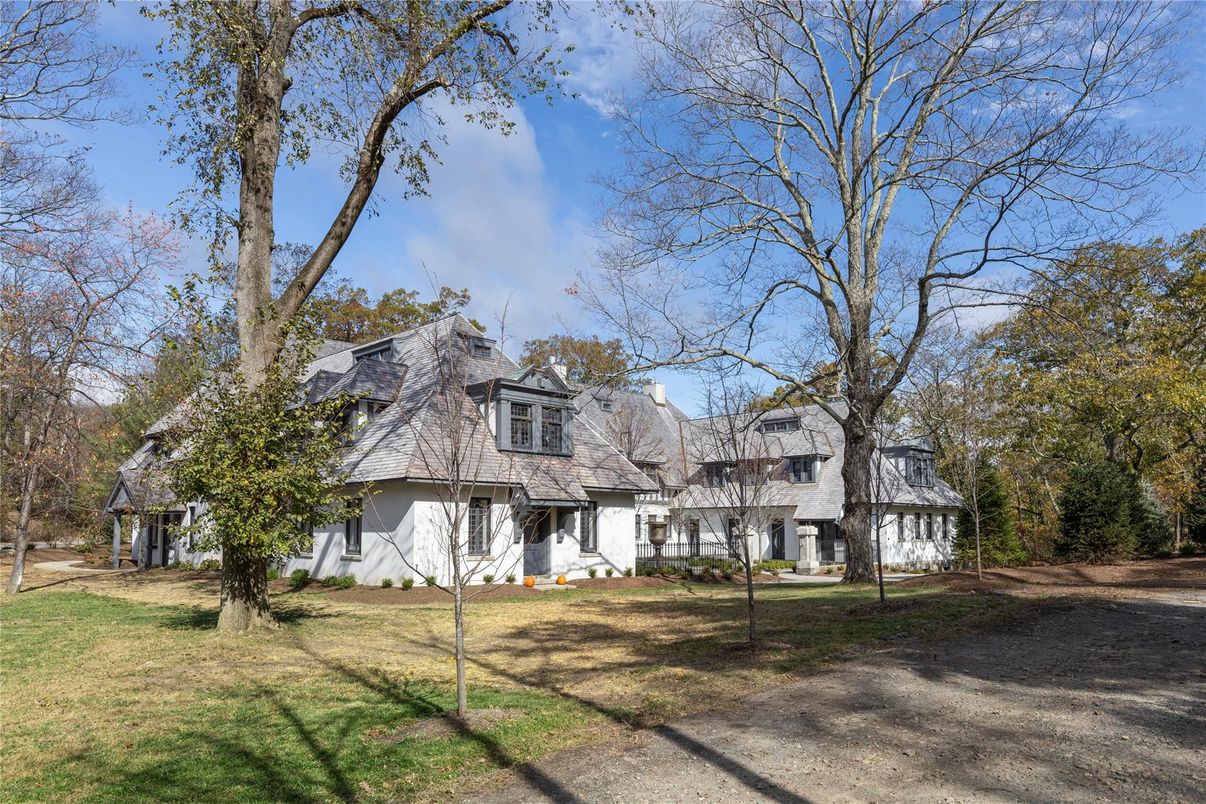 Backyard, Exterior, Facade, French Provincial