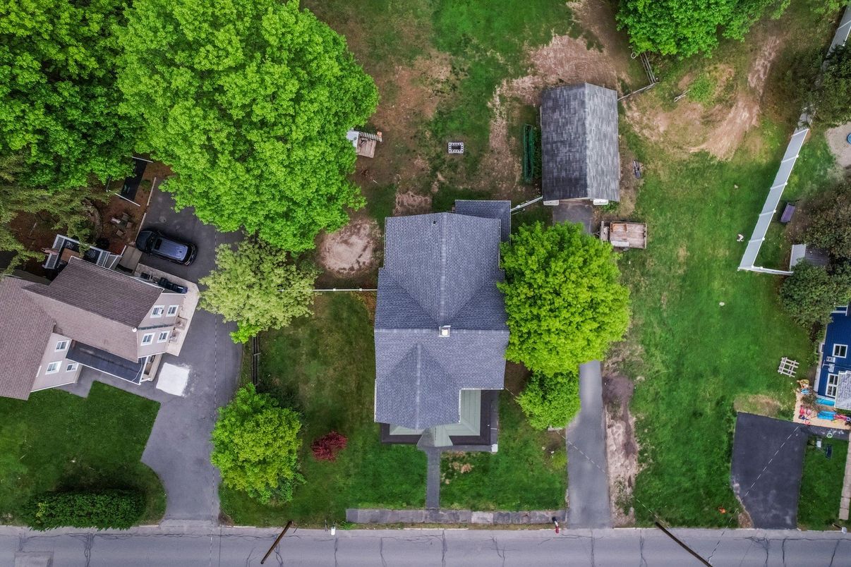 Exterior, Drone