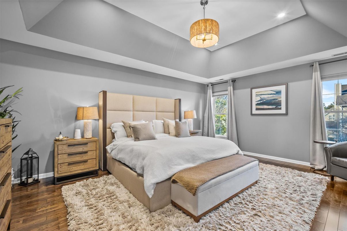 Bedroom, Interior, Pendant Lights, Recessed Lighting, Wood Texture Flooring