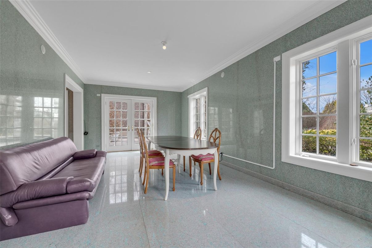 Dining room, Interior, Living room, Recessed Lighting