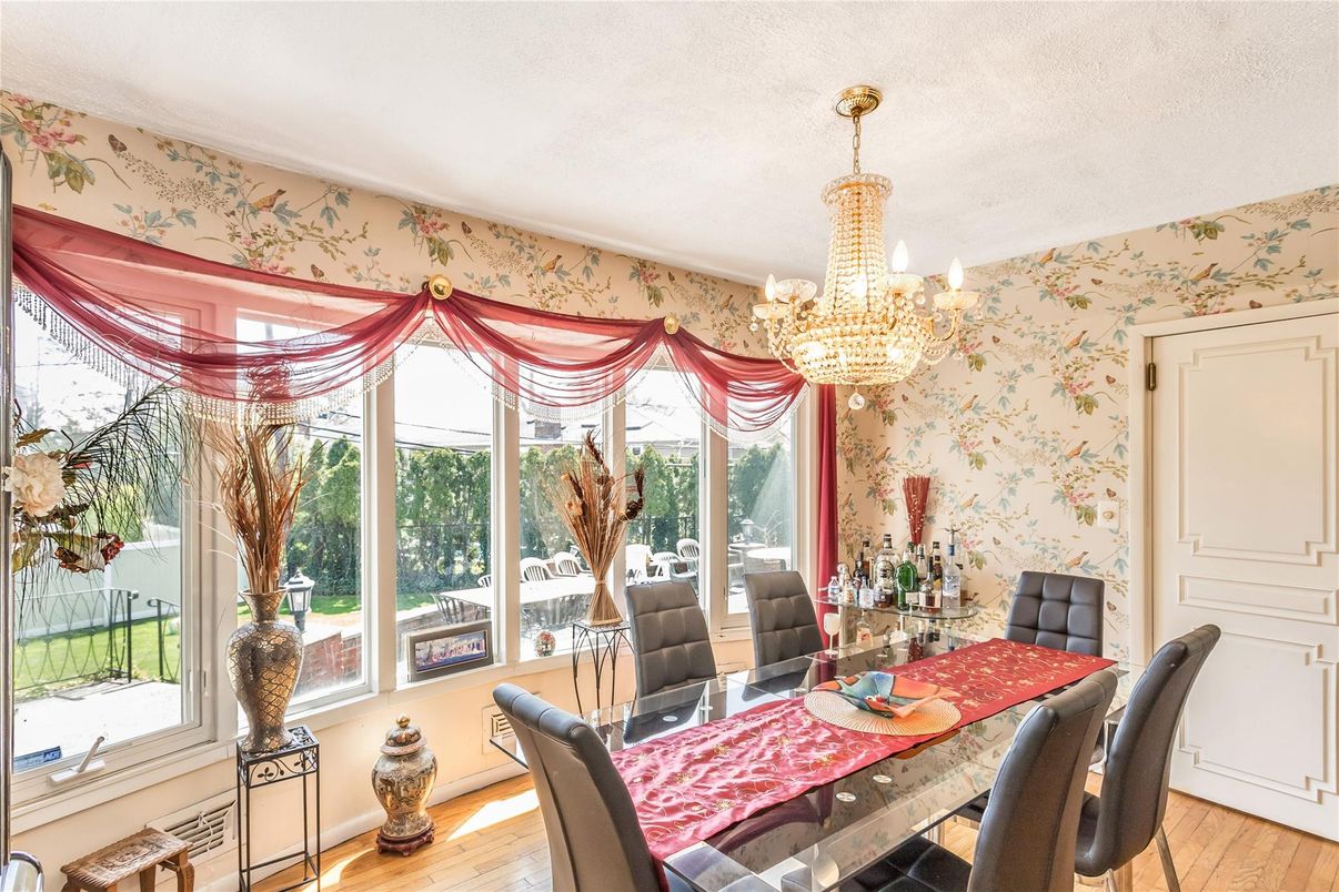 Chandelier, Dining room, Interior, Wood Texture Flooring