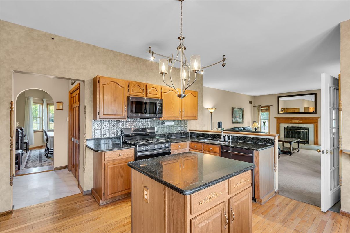 Chandelier, Interior, Kitchen, Pendant Lights, Wood Texture Flooring