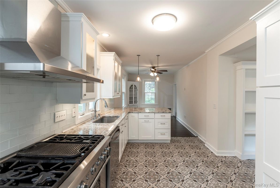 Interior, Kitchen, Pendant Lights, Recessed Lighting