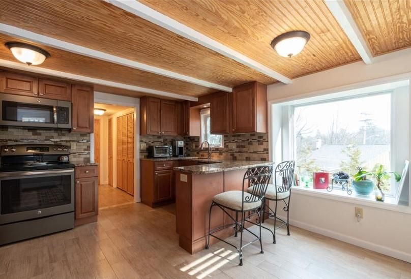 Interior, Kitchen, Stainless Steel Appliances, Wooden Beams, Wooden Ceilings, Wood Texture Flooring