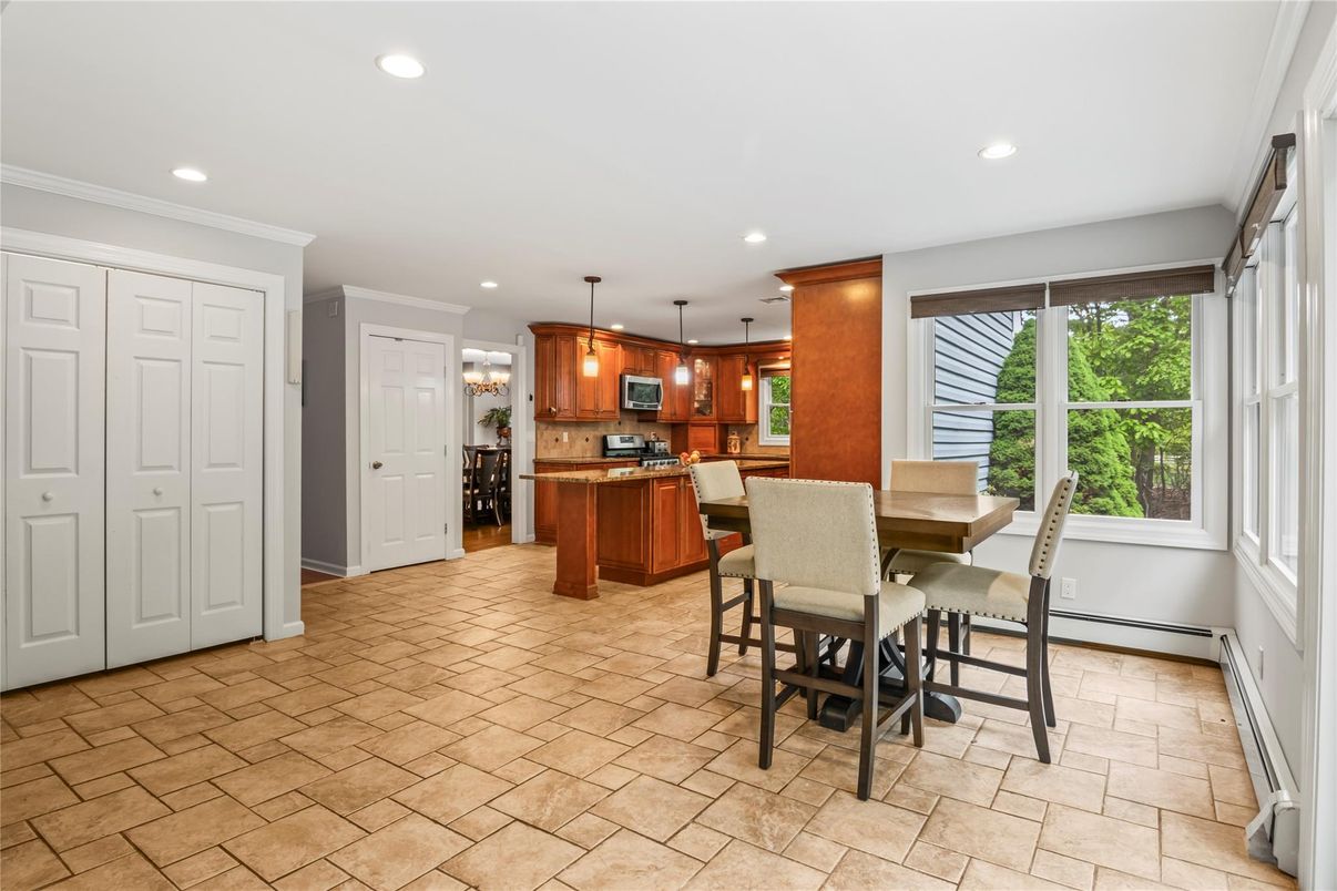 Dining room, Interior, Kitchen, Pendant Lights, Recessed Lighting
