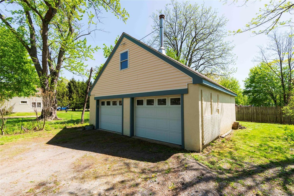 Backyard, Detached Garage, Exterior