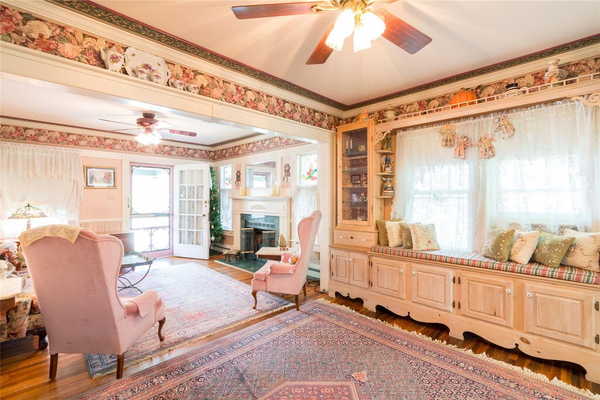 Fireplace, Home Office, Interior, Wood Texture Flooring
