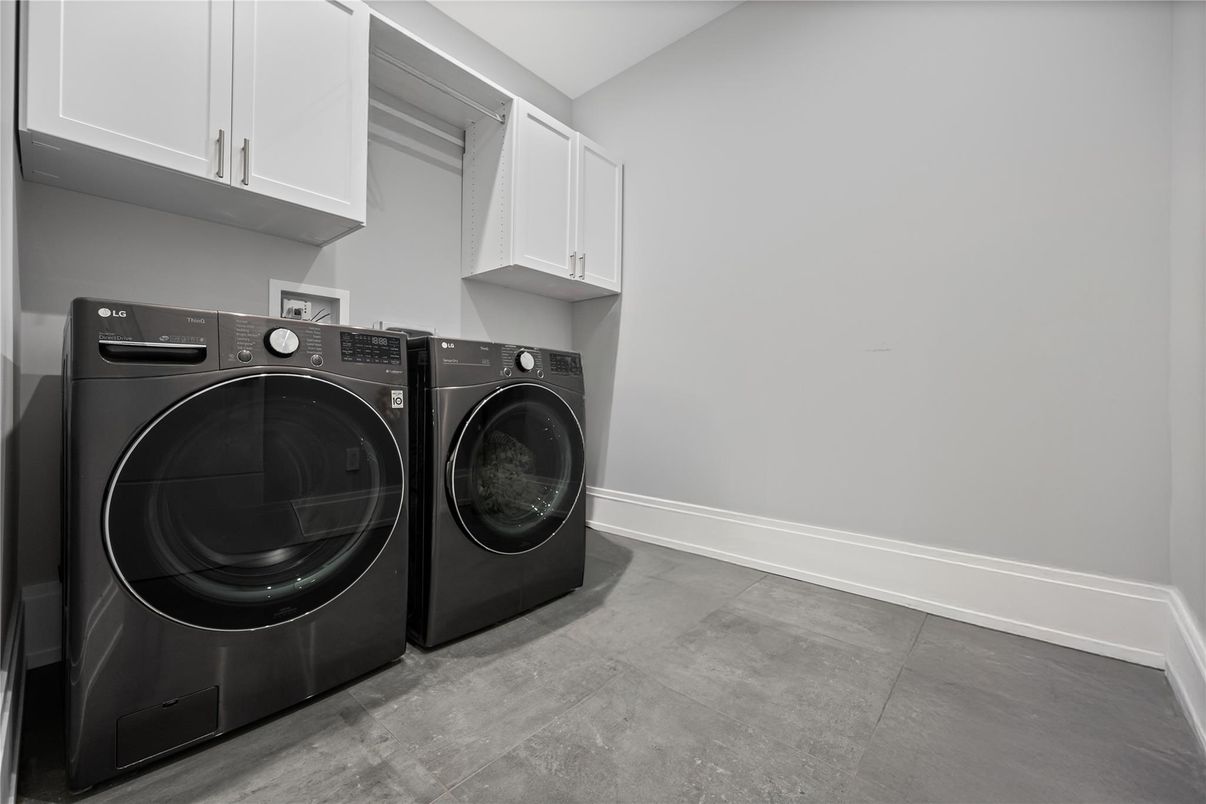 Interior, Washer