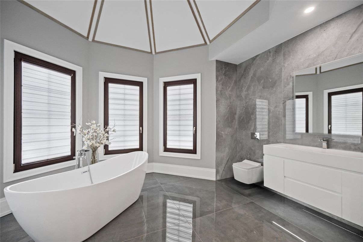 Bathroom, Free Standing Baths, Interior, Recessed Lighting