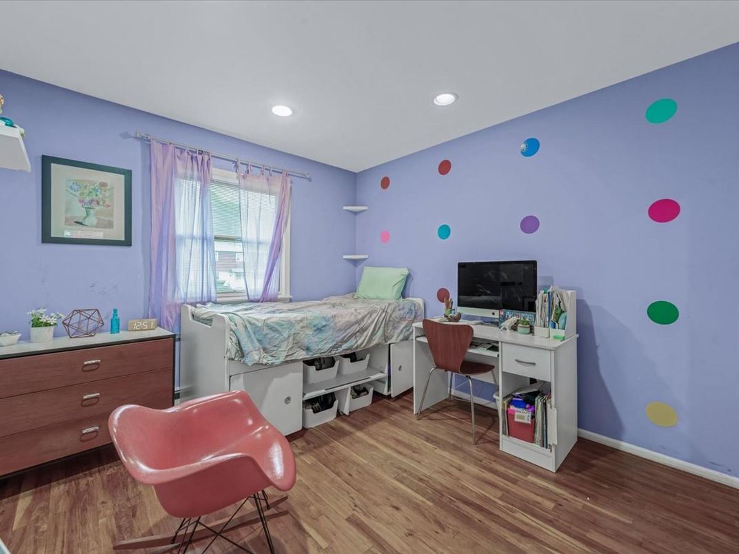 Bedroom, Home Office, Interior, Recessed Lighting, Wood Texture Flooring
