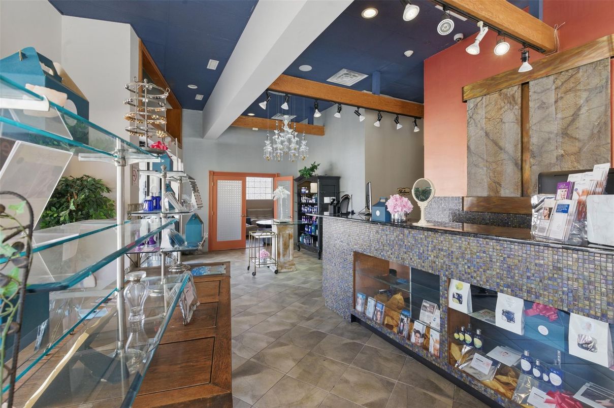 Interior, Recessed Lighting