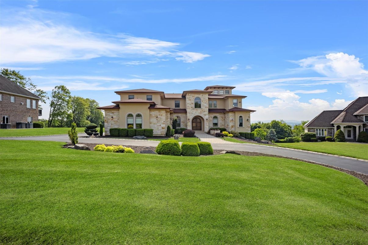 Backyard, Exterior, Facade, Mediterranean