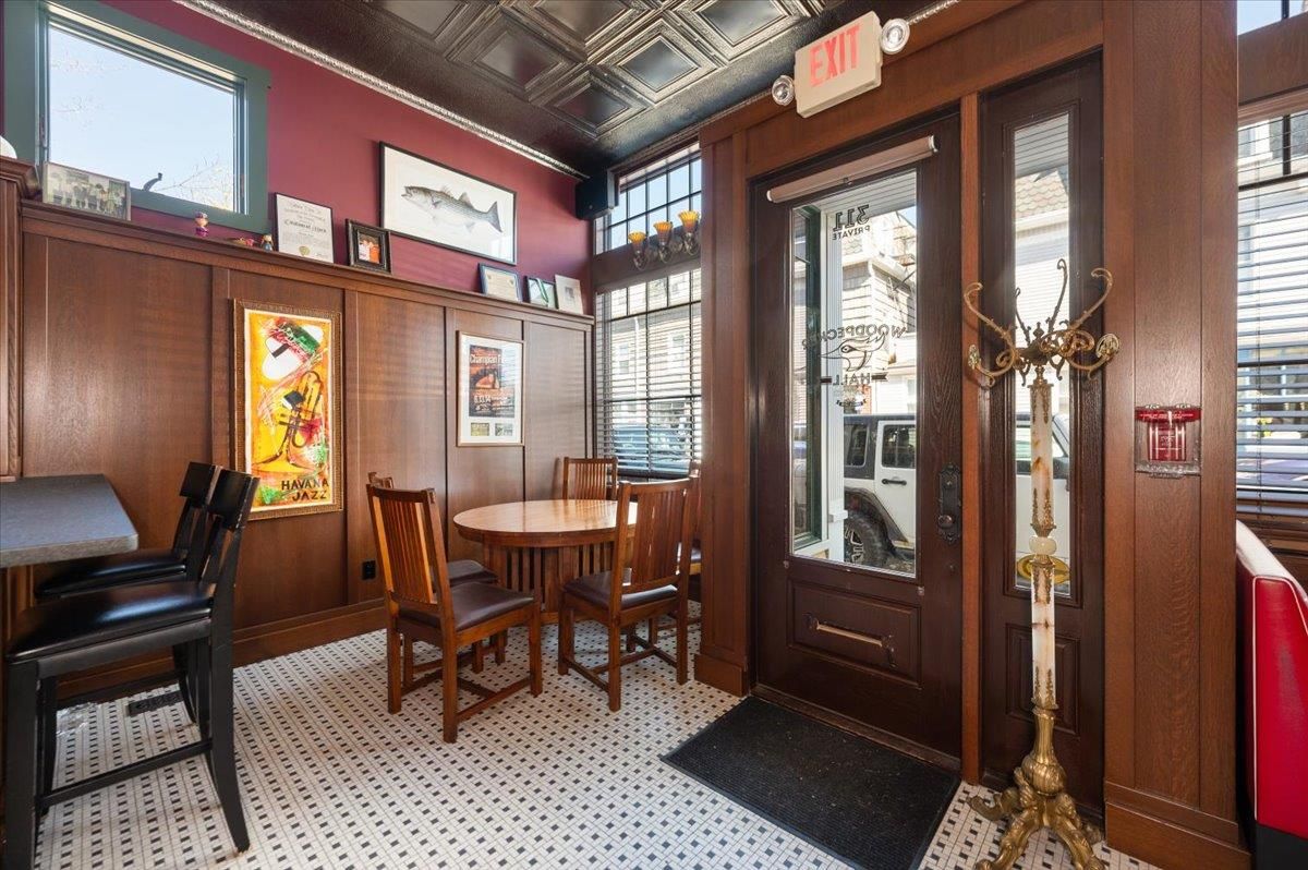 Dining room, Interior