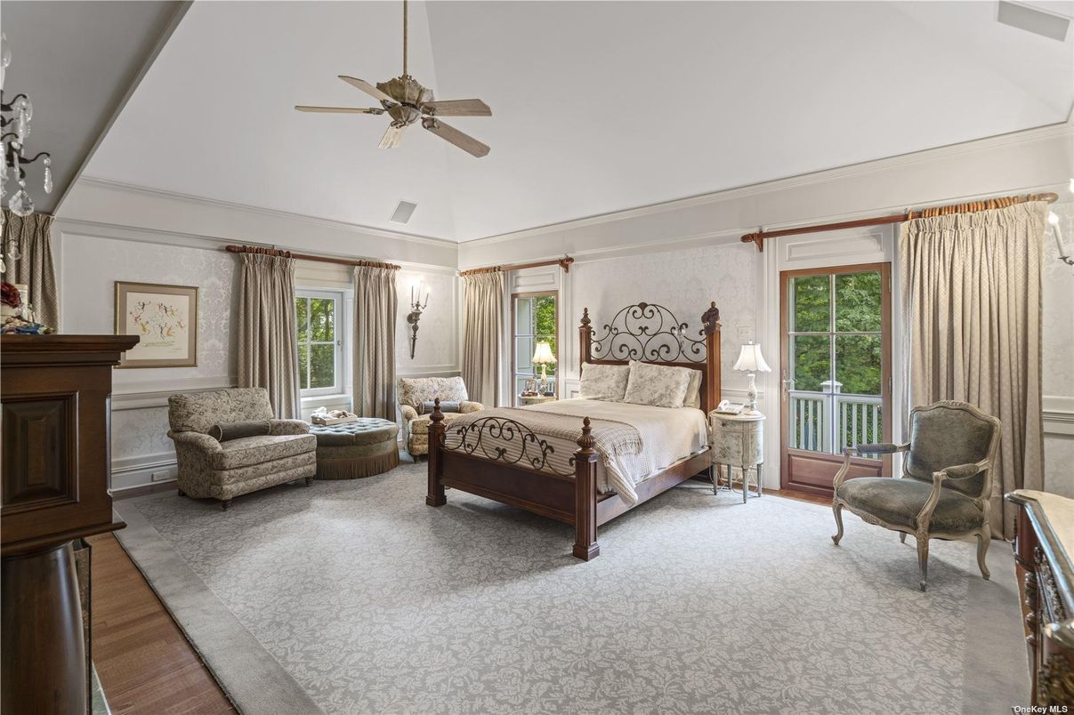 Bedroom, Fireplace, Interior, Wood Texture Flooring