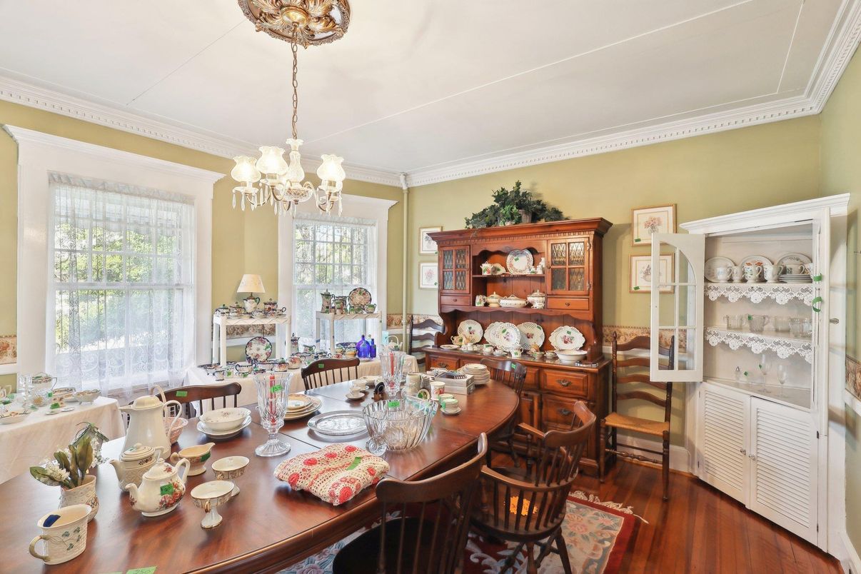 Chandelier, Dining room, Interior, Wood Texture Flooring