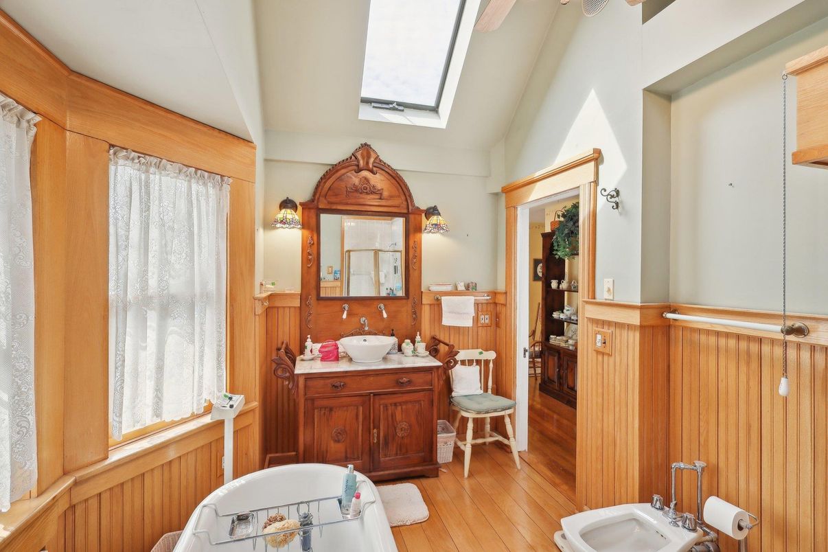 Bathroom, Dual Sink Vanities, Interior, Wood Texture Flooring, Wooden Walls